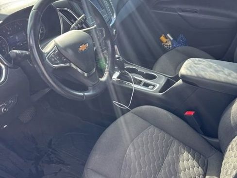 Used 2021 Chevrolet Equinox LT image 9