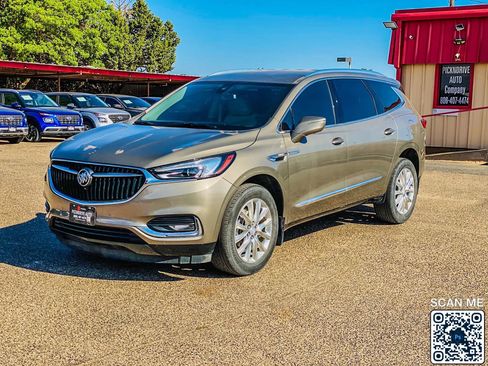 Used 2020 Buick Enclave Premium w/ Surround and Sites Package FWD image 4