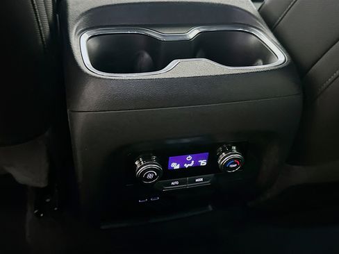 Used 2025 GMC Acadia Elevation image 26