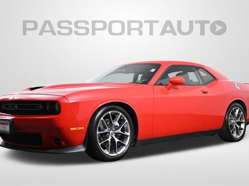 Used 2022 Dodge Challenger GT image 1