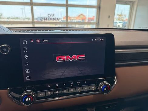 Used 2024 GMC Canyon AT4 w/ Canyon Safety Plus Package AWD/4WD image 22