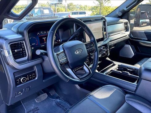 Used 2025 Ford F450 Platinum w/ FX4 Off-Road Package AWD/4WD image 19