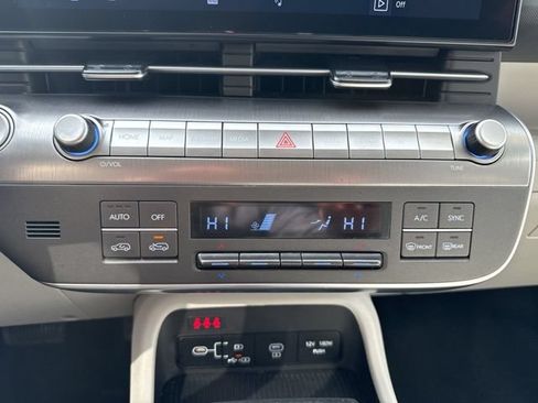Used 2024 Hyundai Kona SEL AWD/4WD image 19