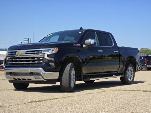 Used 2022 Chevrolet Silverado 1500 LTZ AWD/4WD image 18