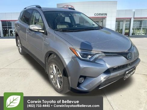 Used 2018 Toyota RAV4 Limited w/ Advanced Technology Package AWD/4WD image 30