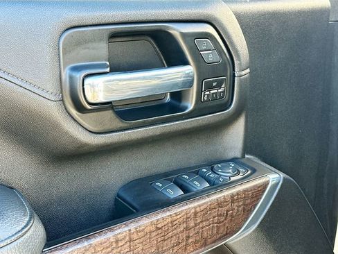 Used 2020 GMC Sierra 2500 Denali w/ Denali Ultimate Package image 17