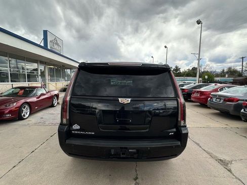 Used 2015 Cadillac Escalade Platinum AWD/4WD image 6