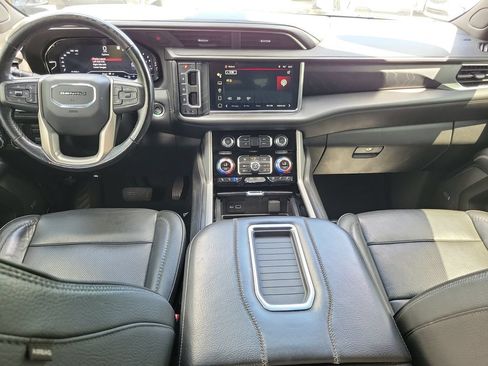 Used 2022 GMC Yukon Denali w/ Denali Premium Package AWD/4WD image 18
