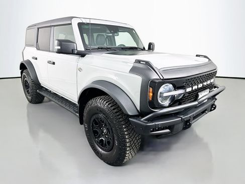 Used 2024 Ford Bronco Wildtrak AWD/4WD image 3