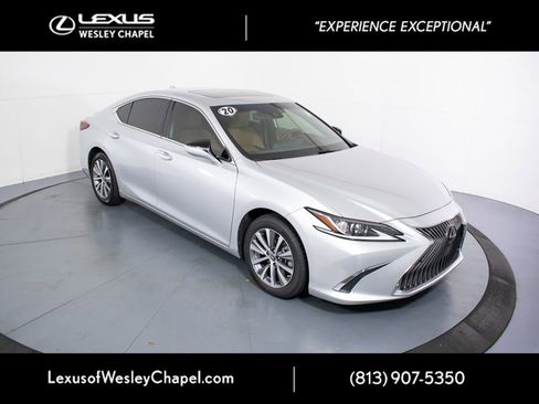 Used 2020 Lexus ES 350 w/ Premium Package FWD image 2