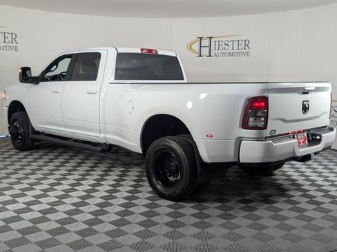 Used 2024 RAM 3500 Big Horn w/ Night Edition AWD/4WD image 5