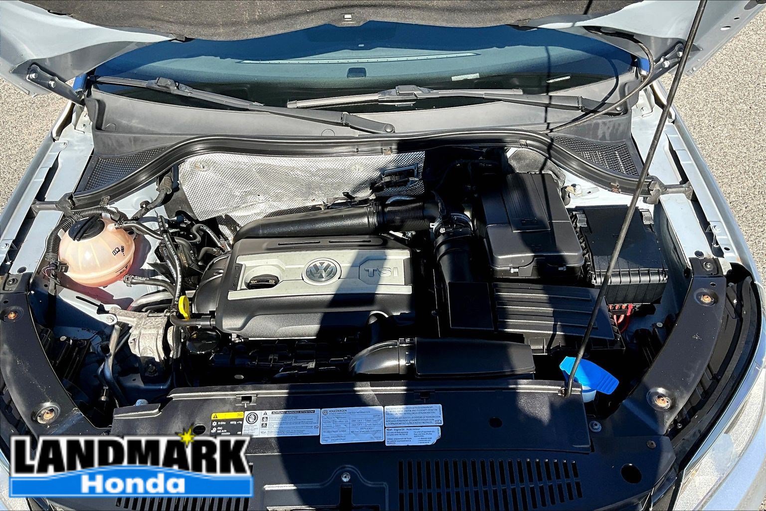 Used 2017 Volkswagen Tiguan Wolfsburg Edition AWD/4WD image 9