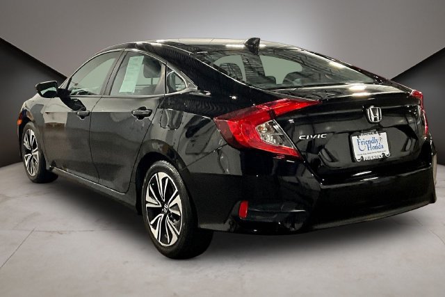 Used 2017 Honda Civic EX-T image 4
