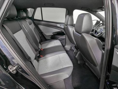 Used 2023 Volkswagen ID.4 Pro RWD image 21
