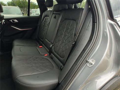 Certified 2025 BMW X5 xDrive40i image 28