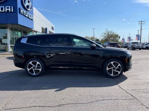 New 2026 Hyundai Ioniq 9 Calligraphy image 8