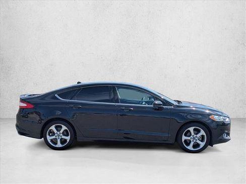 Used 2016 Ford Fusion S w/ Equipment Group 101A FWD image 4