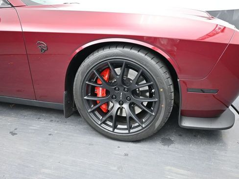 Used 2019 Dodge Challenger SRT Hellcat Redeye RWD image 17