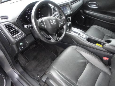 Used 2019 Honda HR-V EX-L image 7