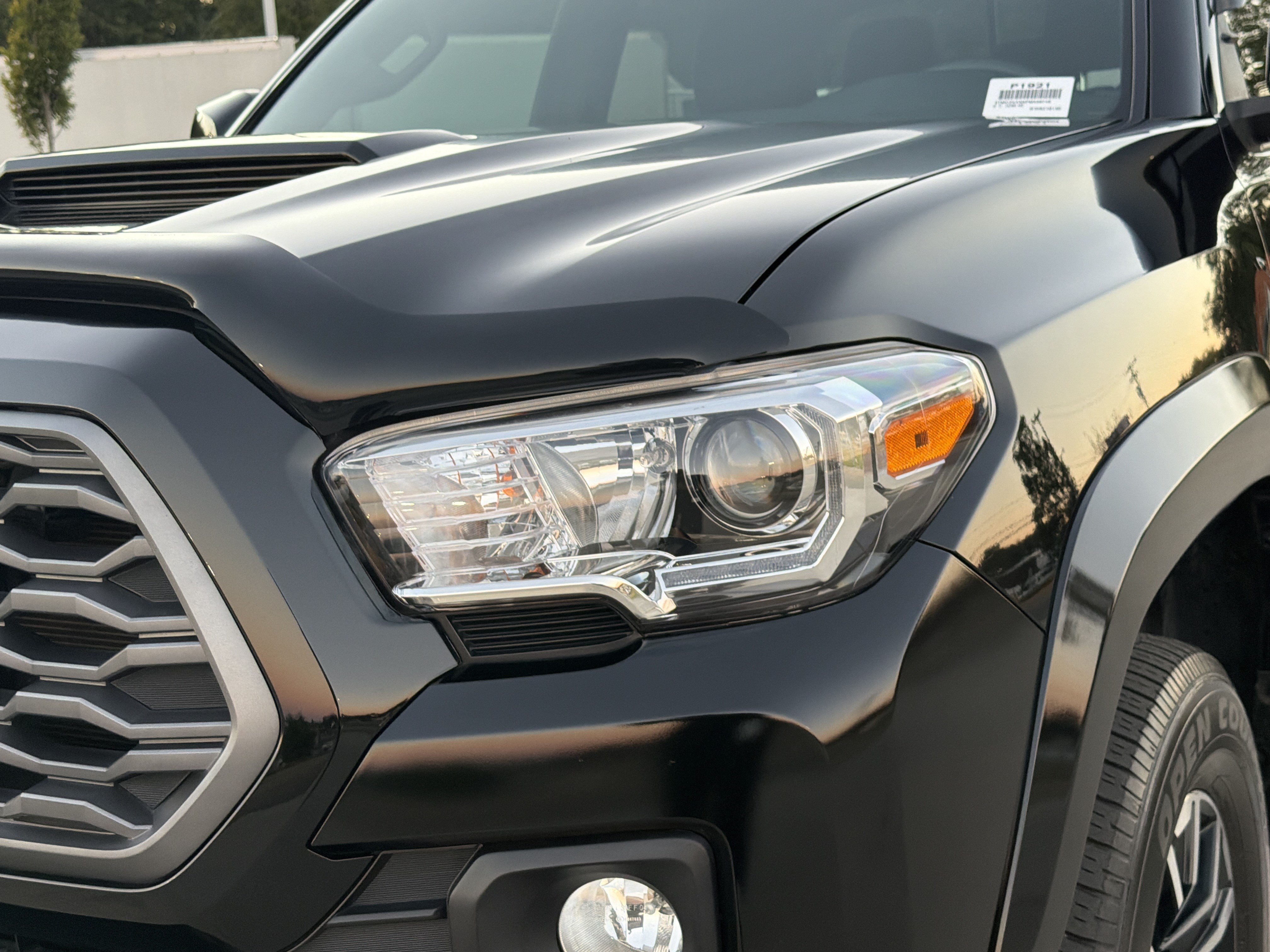 Used 2023 Toyota Tacoma TRD Sport AWD/4WD image 6