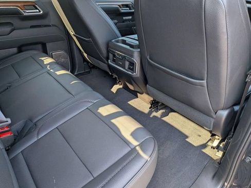 Used 2023 GMC Sierra 1500 Denali w/ Technology Package AWD/4WD image 29