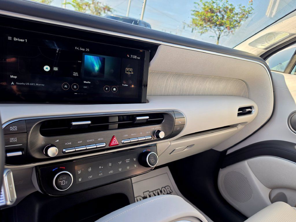 Used 2026 Hyundai Palisade Calligraphy FWD image 30