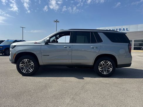 Used 2025 Chevrolet Tahoe Z71 image 3