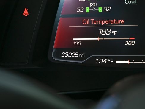 Used 2021 Chevrolet Corvette Stingray Preferred Cpe w/ Engine Appearance Package image 22