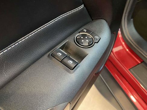 Used 2021 Ford Mustang Shelby GT500 w/ Technology Package image 17