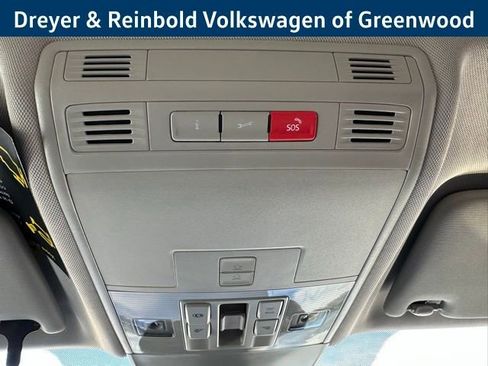 New 2026 Volkswagen Taos SE image 23