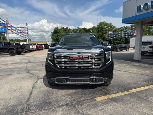 Used 2025 GMC Sierra 1500 Denali w/ Denali Reserve Package AWD/4WD image 10