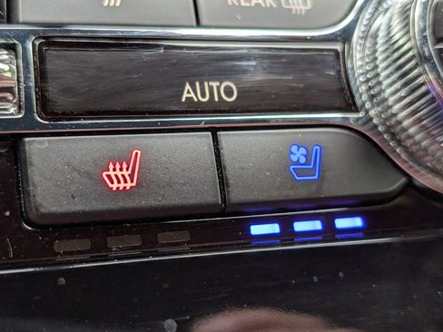 Used 2024 Lincoln Navigator Reserve AWD/4WD image 36