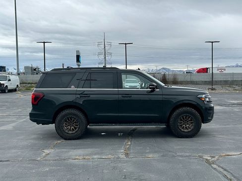 Used 2022 Ford Expedition Timberline image 2