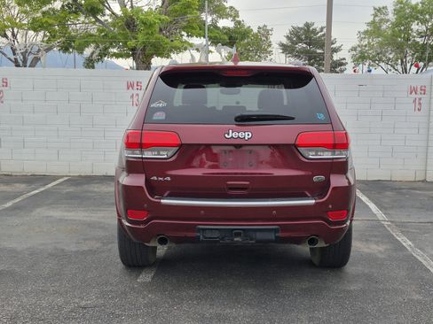 Used 2020 Jeep Grand Cherokee Overland AWD/4WD image 8