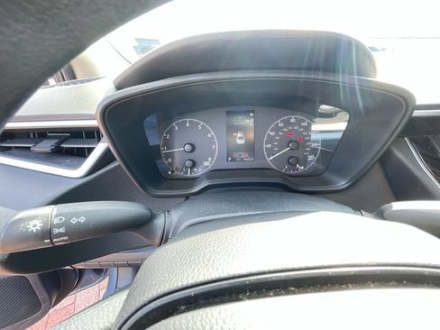 Used 2023 Toyota Corolla LE FWD image 21