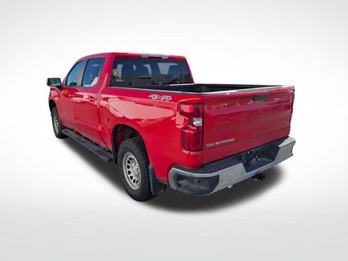 Used 2022 Chevrolet Silverado 1500 LT w/ Safety Package AWD/4WD image 7