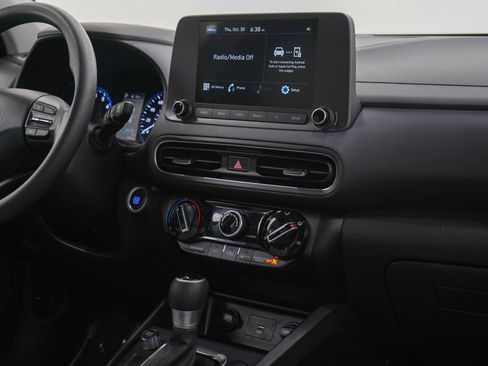 Used 2023 Hyundai Kona SEL image 14