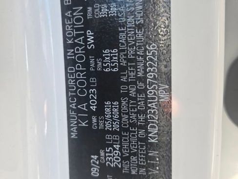 Used 2025 Kia Soul LX w/ LX Technology Package FWD image 22