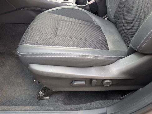 Used 2023 Subaru Forester Premium AWD/4WD image 19