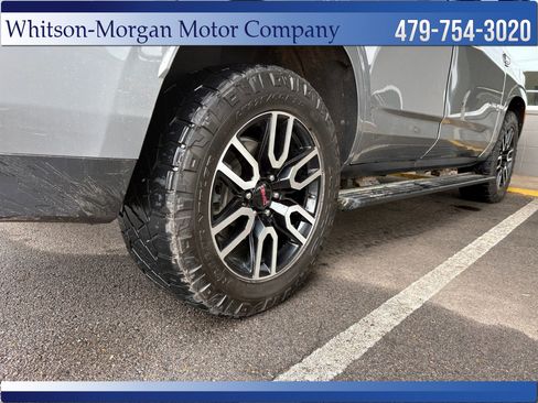 Used 2023 GMC Yukon AT4 w/ AT4 Premium Package AWD/4WD image 9