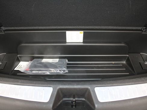 Used 2024 Cadillac XT6 Premium Luxury image 18