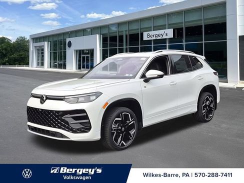 New 2026 Volkswagen Tiguan SEL R-Line AWD/4WD image 1