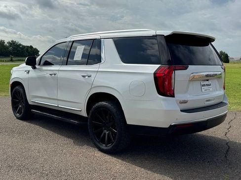 Used 2021 GMC Yukon SLT w/ SLT Luxury Plus Package AWD/4WD image 4