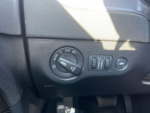 Used 2023 Dodge Charger SXT AWD/4WD image 35
