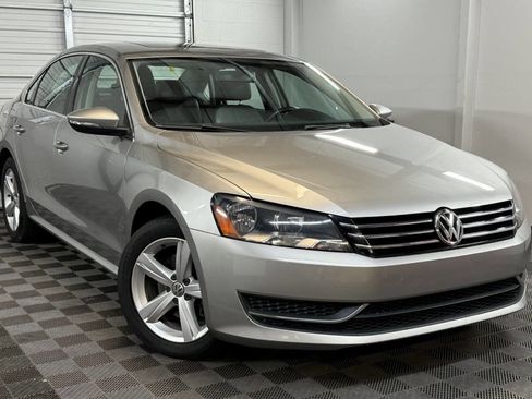 Used 2012 Volkswagen Passat 2.5 SE image 1