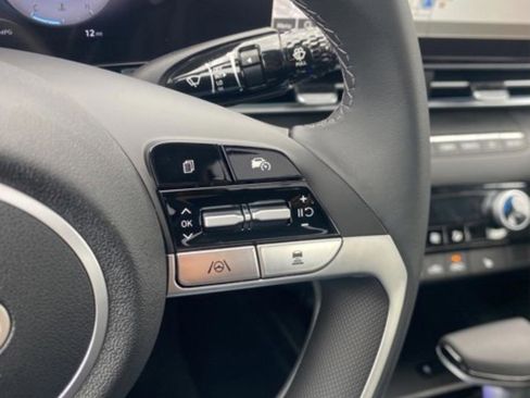 New 2026 Hyundai Elantra Limited image 18