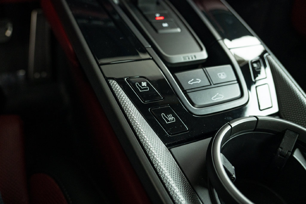 Certified 2025 Porsche 911 Carrera S RWD image 19