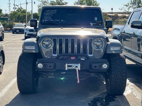 Used 2021 Jeep Wrangler Unlimited Sahara w/ Cold Weather Group AWD/4WD image 3