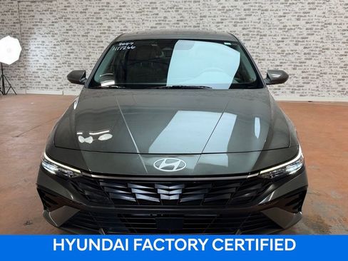Used 2025 Hyundai Elantra SEL FWD image 2