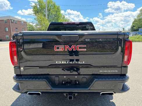Used 2023 GMC Sierra 1500 Denali w/ Technology Package AWD/4WD image 5
